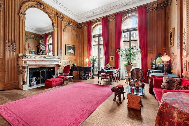 11 E 73rd St Unit 2Bc, New York City, NY 10021 - sitting room with ornamental molding and arched walkways