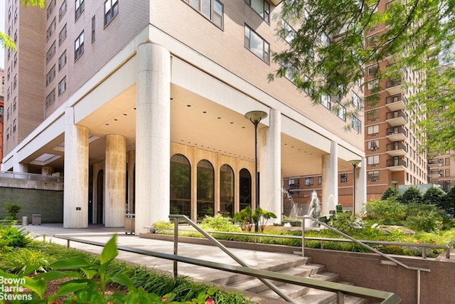 60 E 8th St Unit 12N, New York City, NY 10003 - view of building exterior