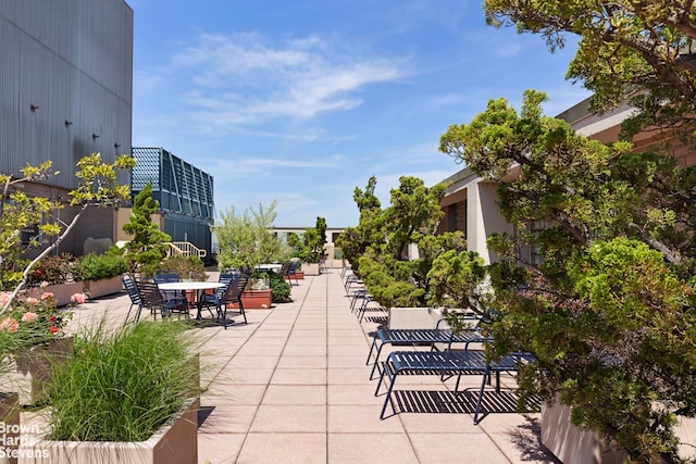 60 E 8th St Unit 12N, New York City, NY 10003 - view of community