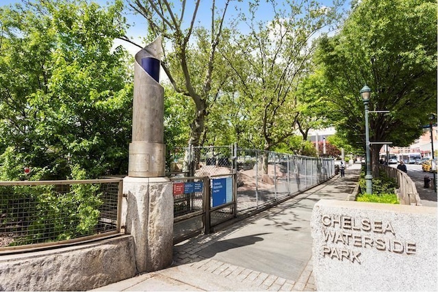 465 W 23rd St Unit 19D, New York City, NY 10011 - surrounding community with a gate