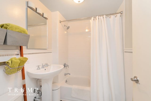 303 W 146th St Unit 7-R, New York City, NY 10039 - full bath with shower / tub combo with curtain