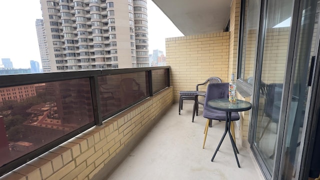 311 E 38th St Unit 12C, New York City, NY 10016 - balcony featuring a city view