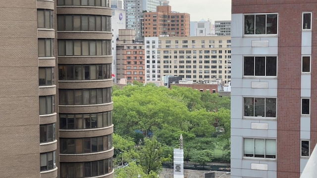 311 E 38th St Unit 12C, New York City, NY 10016 - view of city