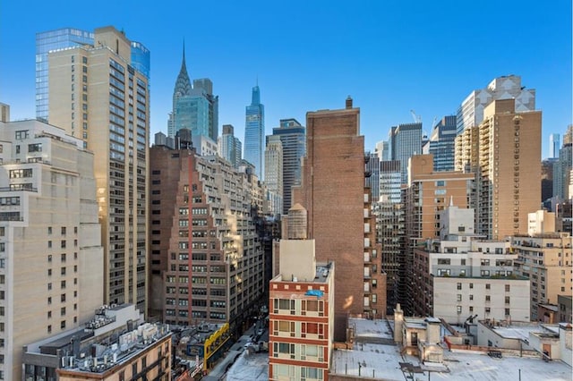 301 E 45th St Unit 10B, New York City, NY 10017 - view of city skyline