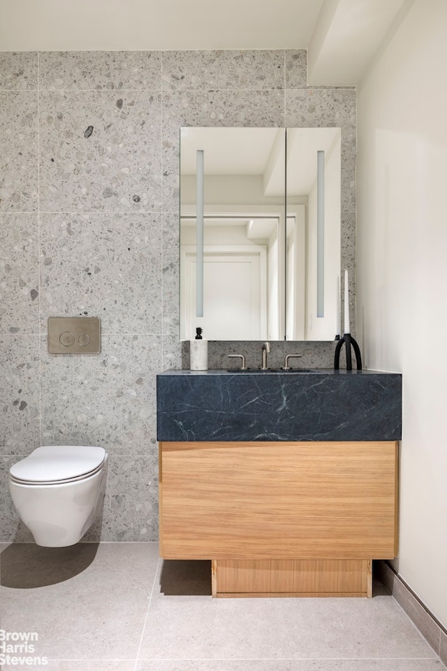 353 20th St Unit Th, New York City, NY 11215 - bathroom featuring vanity and toilet