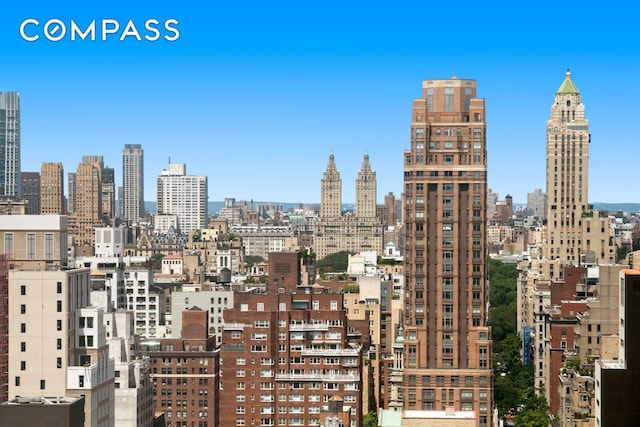 404 E 76th St Unit 30A, New York City, NY 10021 - skyline view