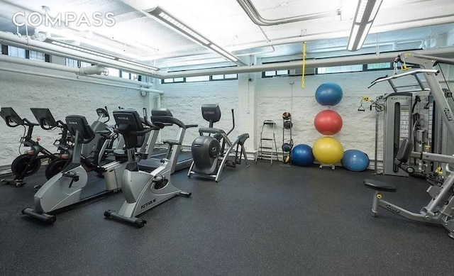 235 E 73rd St Unit 12C, New York City, NY 10021 - view of exercise room