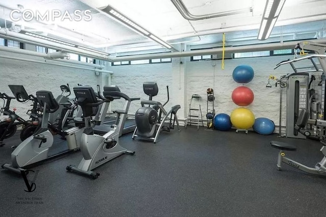 235 E 73rd St Unit 12C, New York City, NY 10021 - view of exercise room