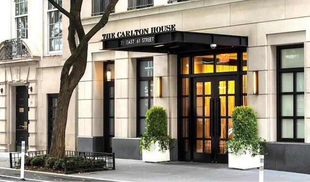 21 E 61st St Unit 9D, New York City, NY 10065 - entrance to property featuring french doors