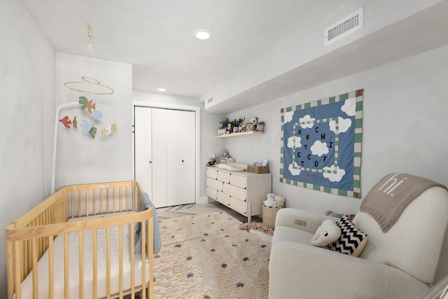61 Engert Ave Unit 1, New York City, NY 11222 - bedroom featuring recessed lighting, a sink, a closet, and a nursery area