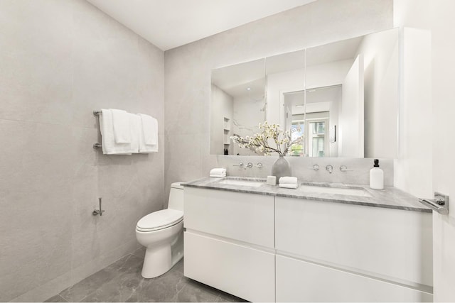 684 Dean St Unit 2, New York City, NY 11238 - full bathroom featuring double vanity and tile walls