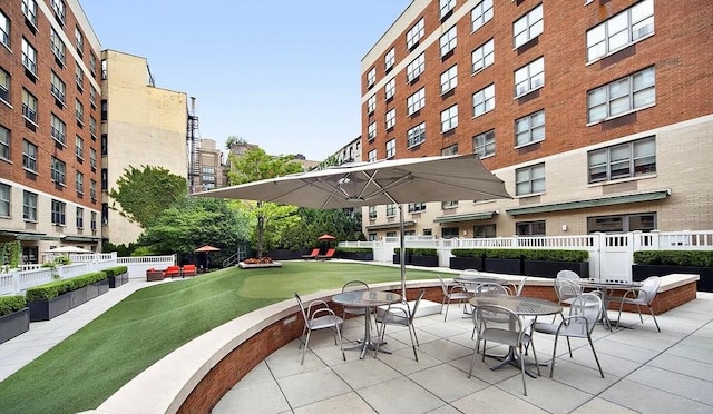 516 W 47th St Unit N-4D, New York City, NY 10036 - view of patio