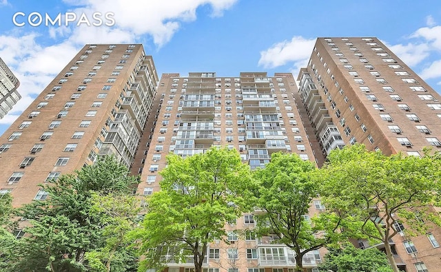 303 W 66th St Unit 18Ee, New York City, NY 10023