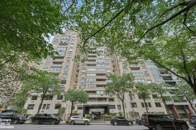 860 5th Ave Unit 11H, New York City, NY 10065 - view of apartment building / complex