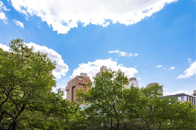 142 W End Ave Unit 2U, New York City, NY 10023 - view of building exterior
