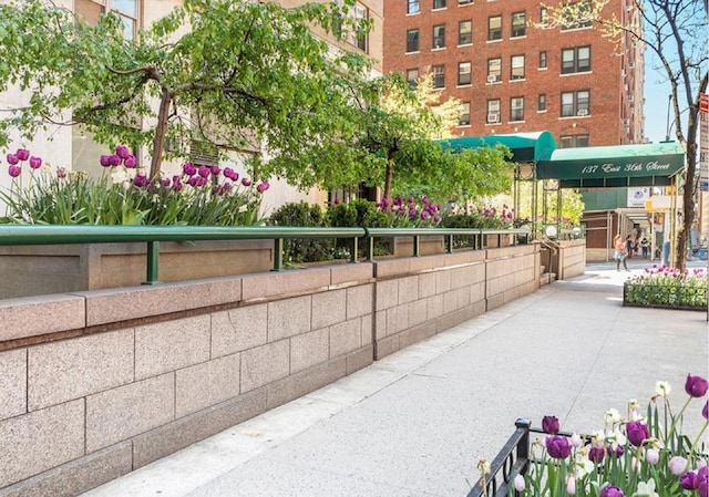 137 E 36th St Unit 5B, New York City, NY 10016 - view of home's community