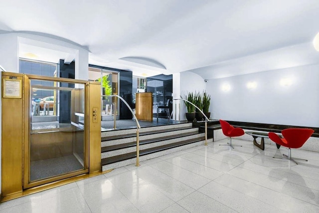 25 W 54th St Unit 8H, New York City, NY 10019 - view of common area
