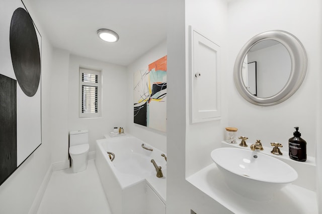 25 W 54th St Unit 8H, New York City, NY 10019 - full bathroom with toilet, a sink, and a bath