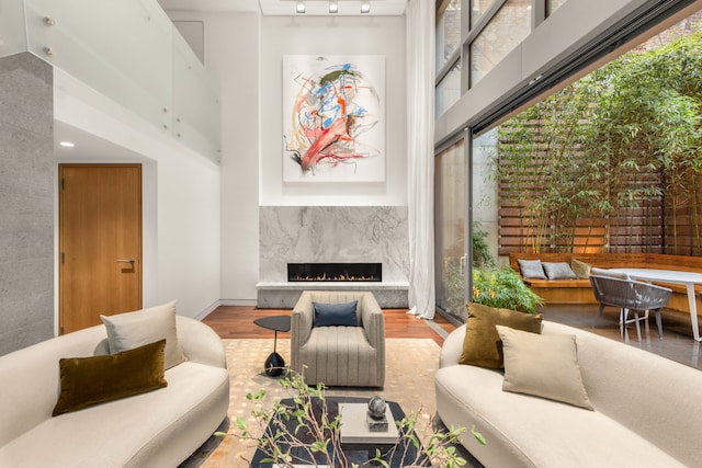 9 Minetta St, New York City, NY 10012 - lobby with a high ceiling