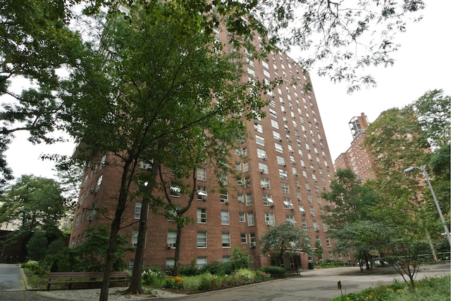 80 La Salle St Unit 18A, New York City, NY 10027 - view of building exterior