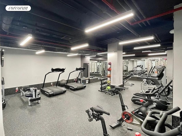 250 E 49th St Unit 3D, New York City, NY 10017 - view of workout area