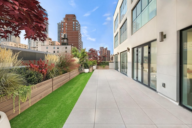 427 E 90th St Unit Penthouse9, New York City, NY 10128 - surrounding community with a city view