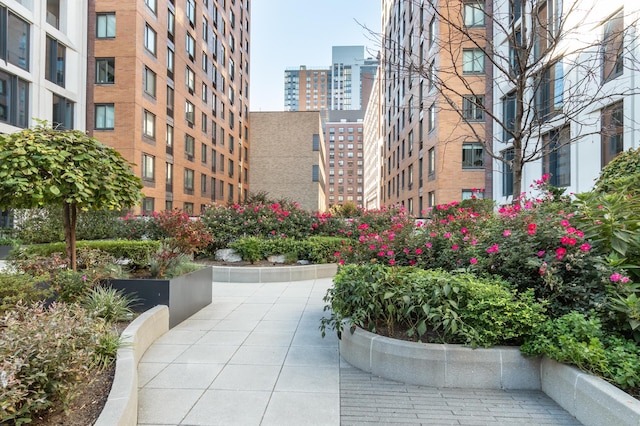 500 W 45th St Unit 202, New York City, NY 10036 - view of community