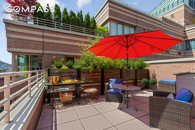 393 W 49th St Unit 5C, New York City, NY 10019 - view of patio