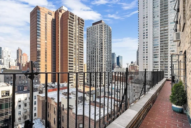 227 E 57th St Unit 12Eg, New York City, NY 10022 - balcony with a skyline view