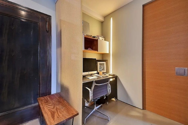 10 Park Ave Unit 26-S, New York City, NY 10016 - office space with built in desk