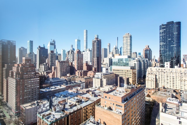 400 E 67th St Unit 20B, New York City, NY 10065 - skyline view