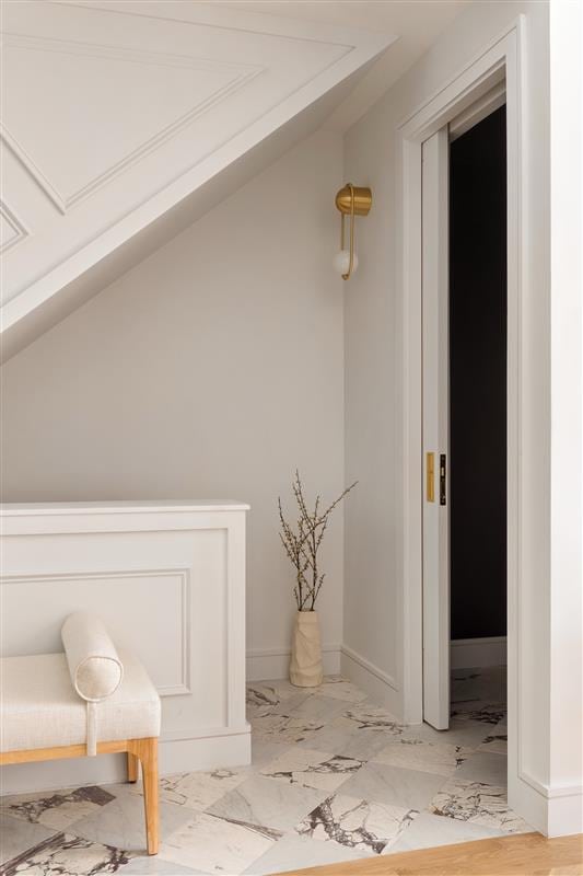 384 Hancock St, New York City, NY 11216 - detailed view of baseboards