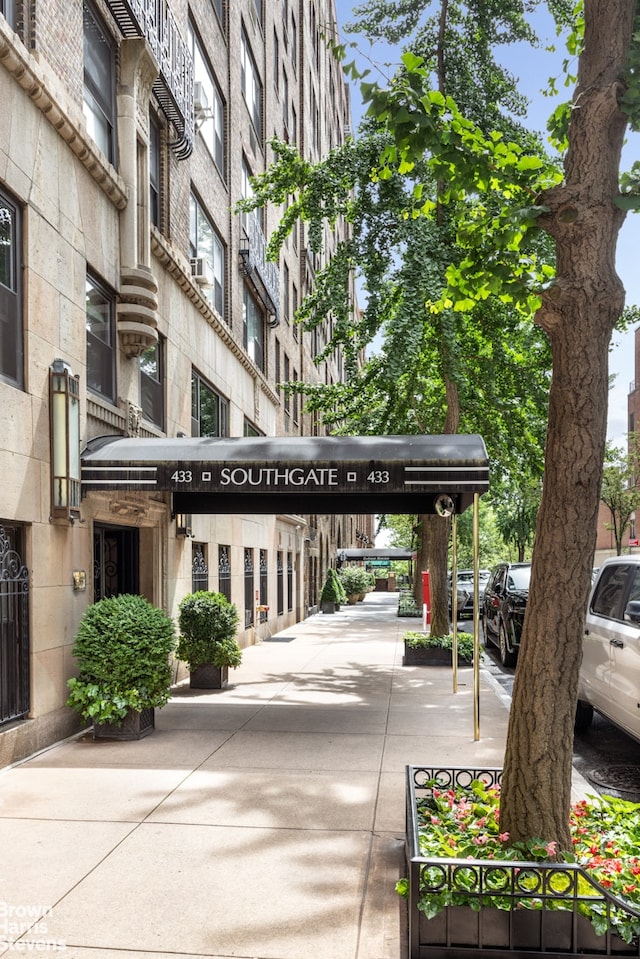 433 E 51st St Unit 11E, New York City, NY 10022 - view of property