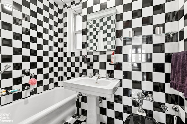 59 W 71st St Unit 4A, New York City, NY 10023 - bathroom with decorative backsplash