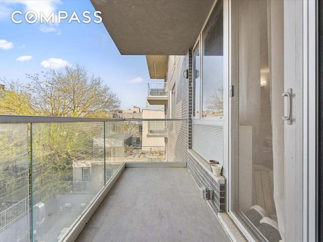 557 Hart St Unit 3A, New York City, NY 11221 - view of balcony