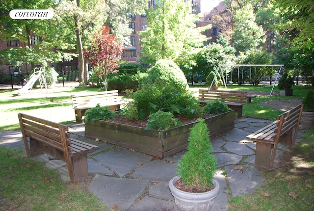 6 Burns St Unit 220, New York City, NY 11375 - surrounding community featuring a garden