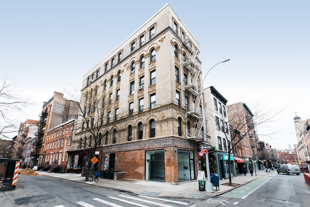 32 Jones St Unit 2D, New York City, NY 10014 - view of building exterior