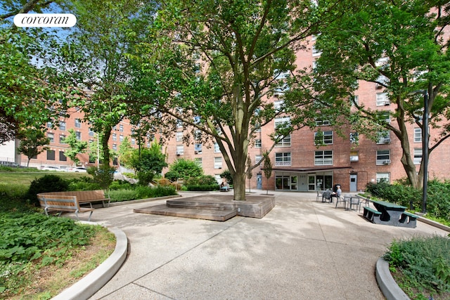 80 La Salle St Unit 6D, New York City, NY 10027 - view of home's community