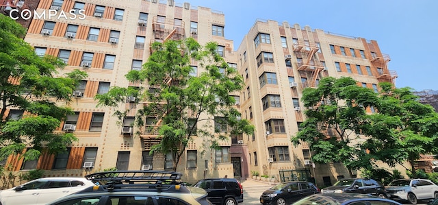 200 Pinehurst Ave Unit 5C, New York City, NY 10033 - view of apartment building / complex