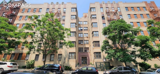 200 Pinehurst Ave Unit 5C, New York City, NY 10033 - view of apartment building / complex