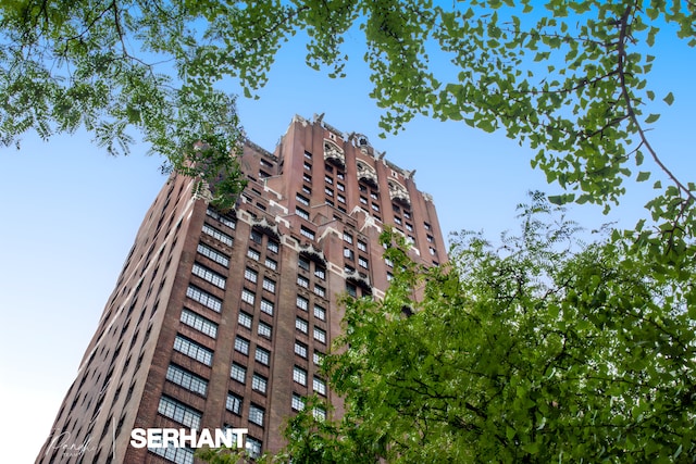 320 E 42nd St Unit 705, New York City, NY 10017 - view of apartment building / complex