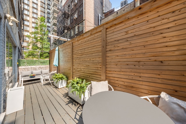 21 E 22nd St Unit 2B, New York City, NY 10010 - deck with outdoor lounge area