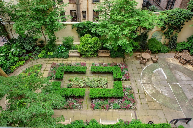 235 E 22nd St Unit 5C, New York City, NY 10010 - view of home's community featuring a patio area