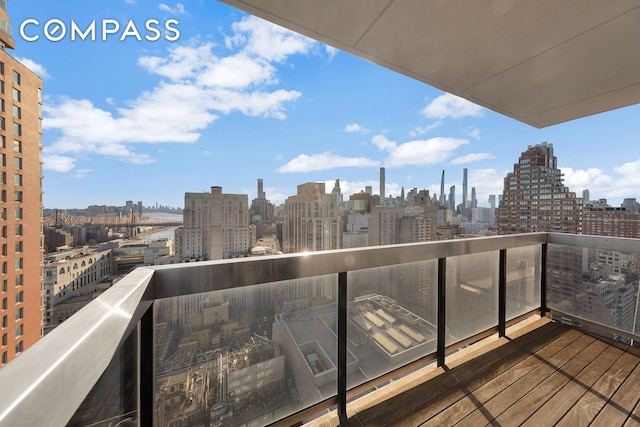 515 E 72nd St Unit 36B, New York City, NY 10021 - balcony with a view of skyline