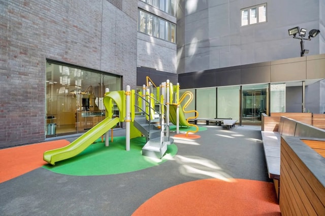 15 William St Unit 39F, New York City, NY 10004 - view of communal playground