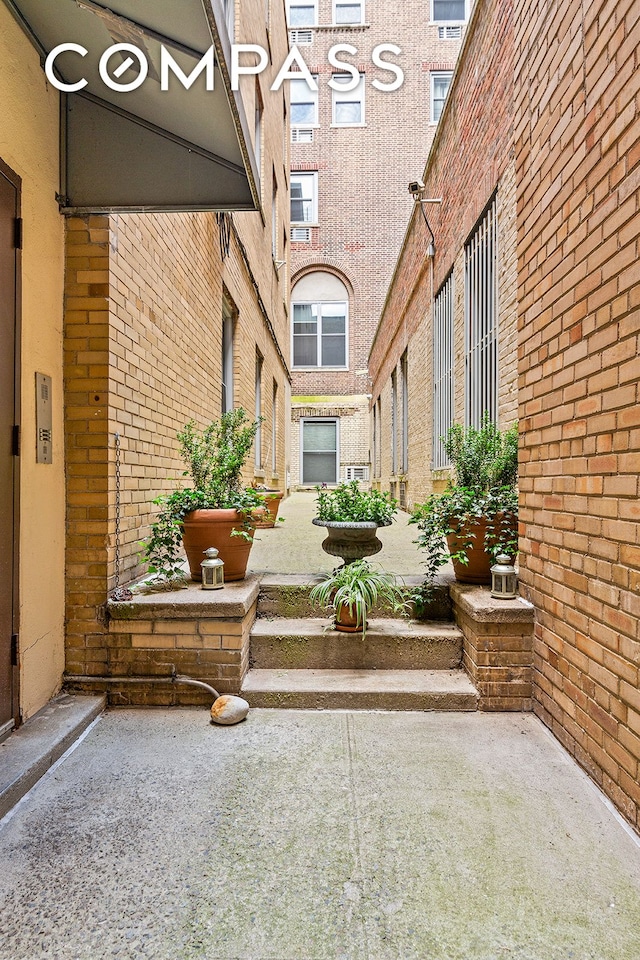 689 Fort Washington Ave Unit 1Aa, New York City, NY 10040 - view of patio