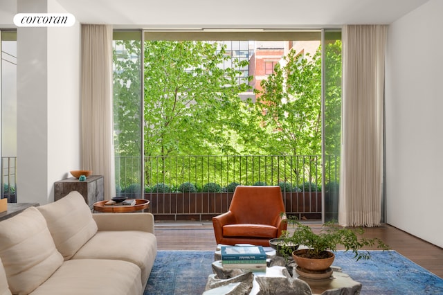 527 W 27th St Unit 3A, New York City, NY 10001 - common area with a wall of windows