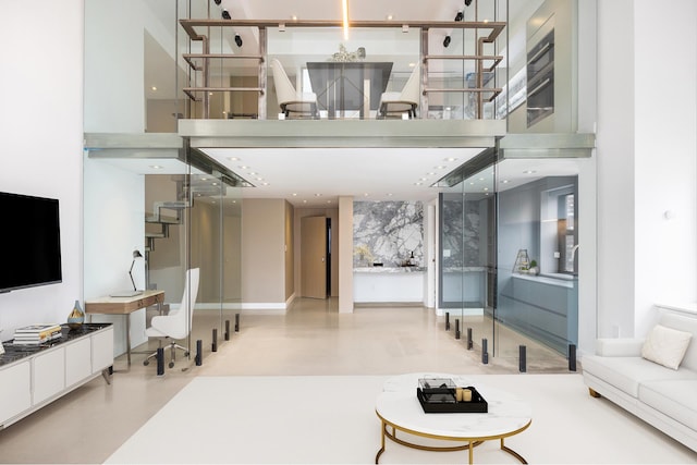 135 W 70th St Unit 10C, New York City, NY 10023 - living area with a towering ceiling