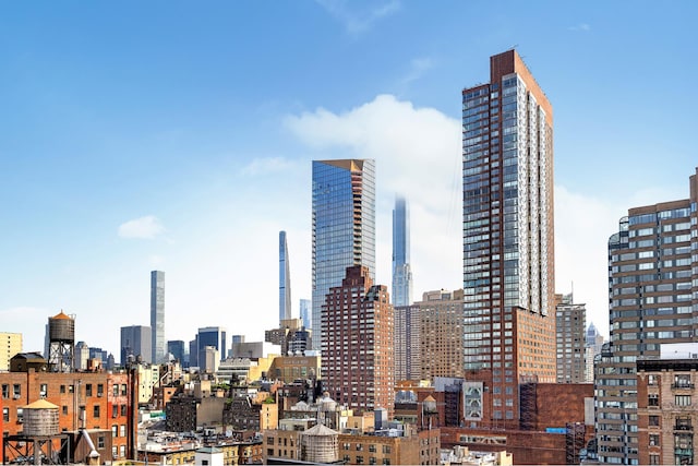 135 W 70th St Unit 10C, New York City, NY 10023 - skyline view