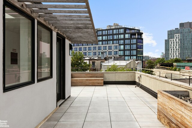10 Hancock St, New York City, NY 11216 - patio / terrace featuring a city view